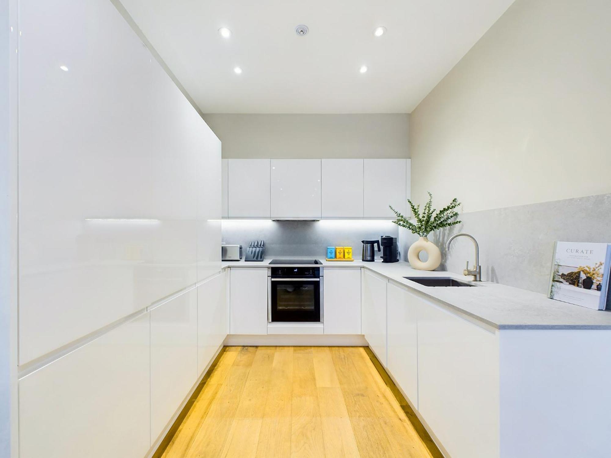Be - The St Pancras Residences Apartment *
